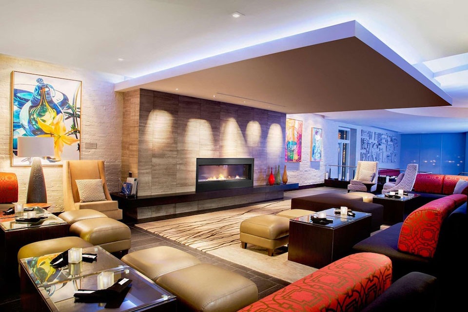 Ignacio Hall's large, comfortable lobby Ignacio Hall's large, comfortable lobby