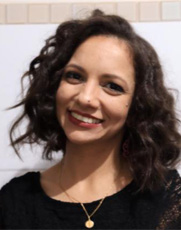 Headshot of Janaine Prata Headshot of Janaine Prata