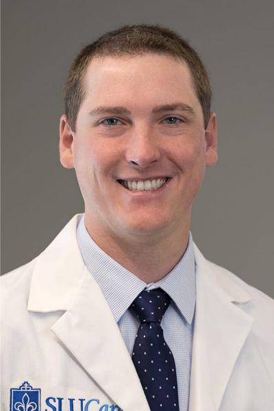 Headshot of Andrew Ellis
