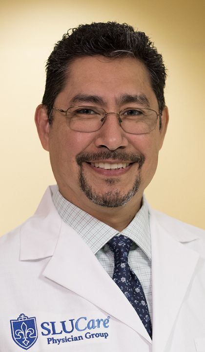 Headshot of Alejandro Mendez-Castillo