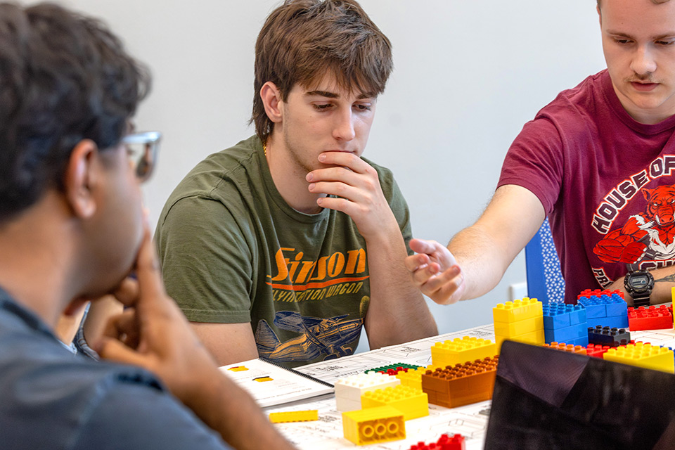 SLU students work on the UrbanPlan.